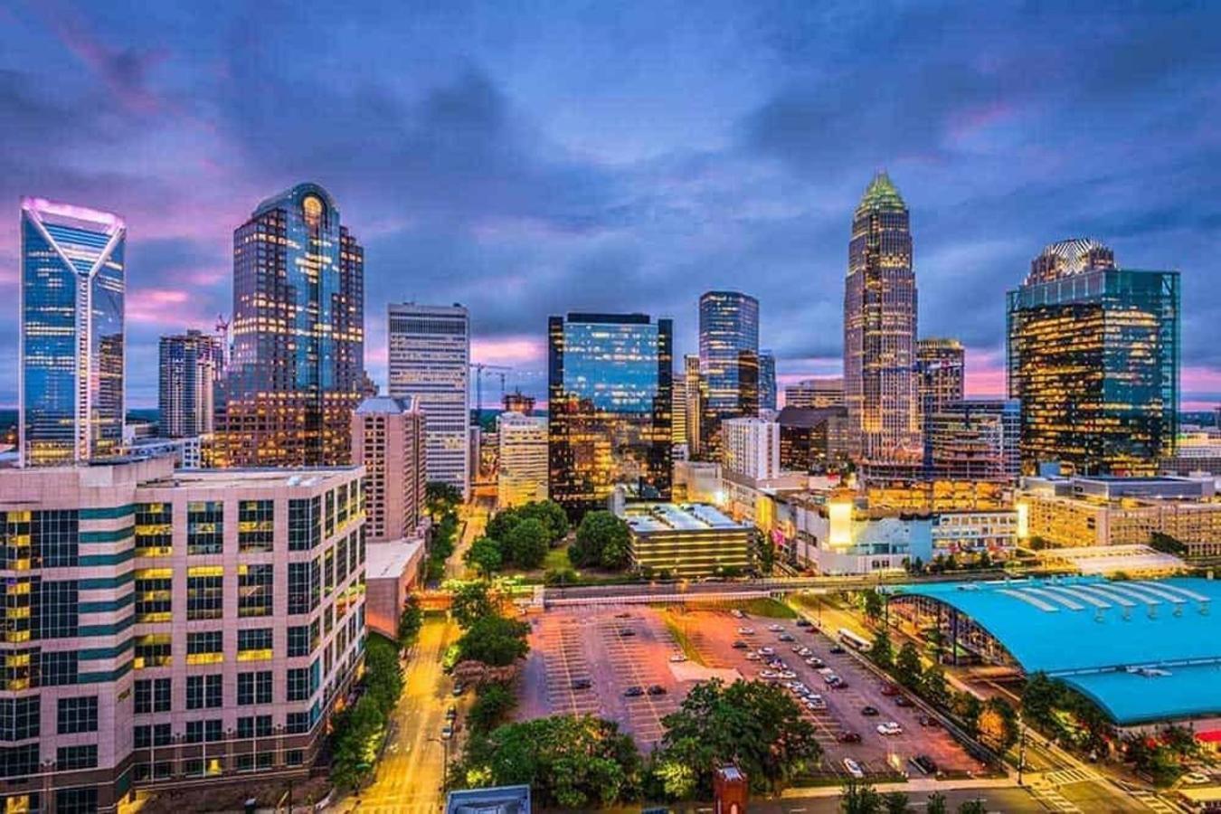 Home Away From Home Charlotte Luaran gambar