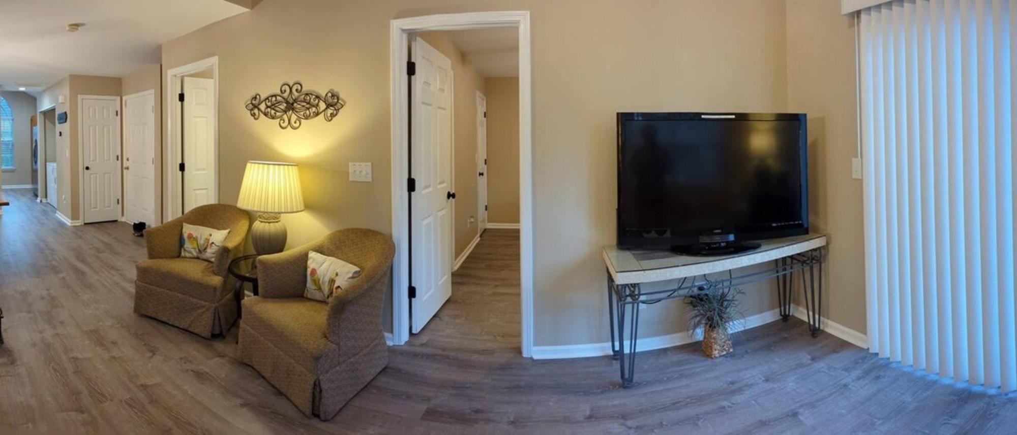Home Away From Home Charlotte Luaran gambar